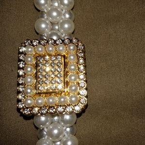 Pearl belt. Size small with stretch.